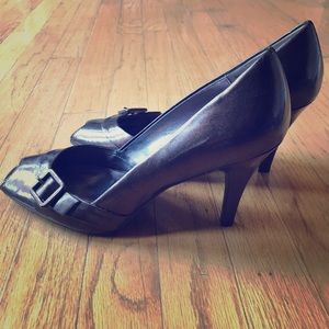 Bronze metallic peep toe heels